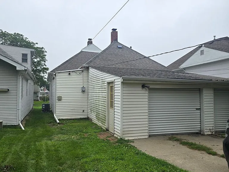 410 S 4th St — Photo 10