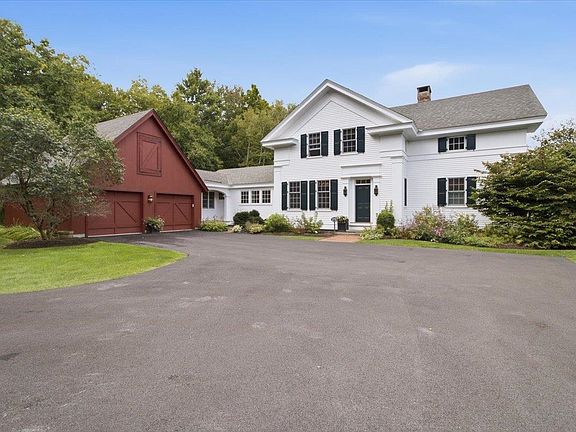 2nd image of 272 Lewis Bend Road