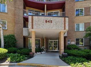 945 E Kenilworth Ave Unit 314, Palatine, IL 60074