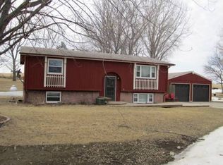 2112 Highview Dr, Wayne, NE 68787