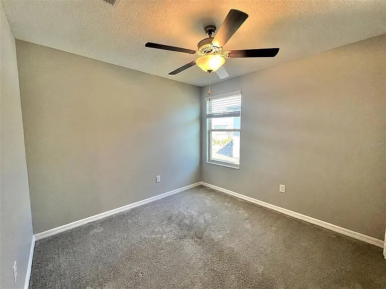 16717 Delia St — Photo 13