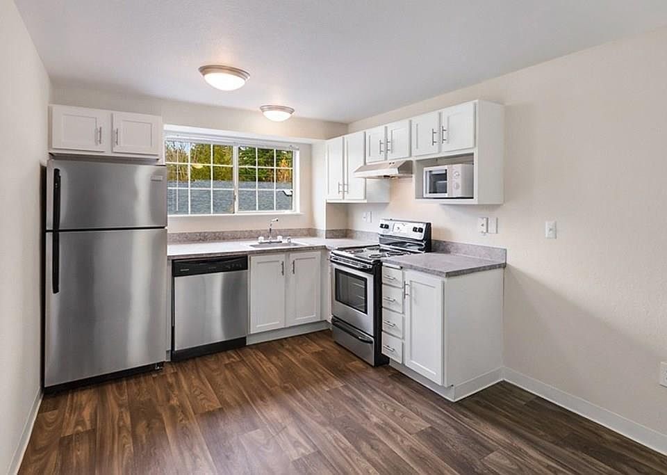 2nd image of 8407 26th Avenue Ct S APT G