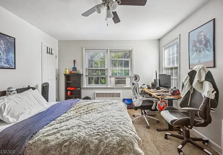 390 Morris Ave #8 — Photo 11