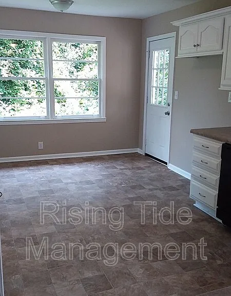 7001 Rowan Rd — Photo 6