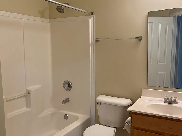 3522 Golden Gate Dr N — Photo 23