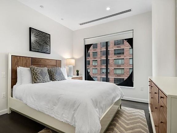 4th image of 830 8th Ave #8C
