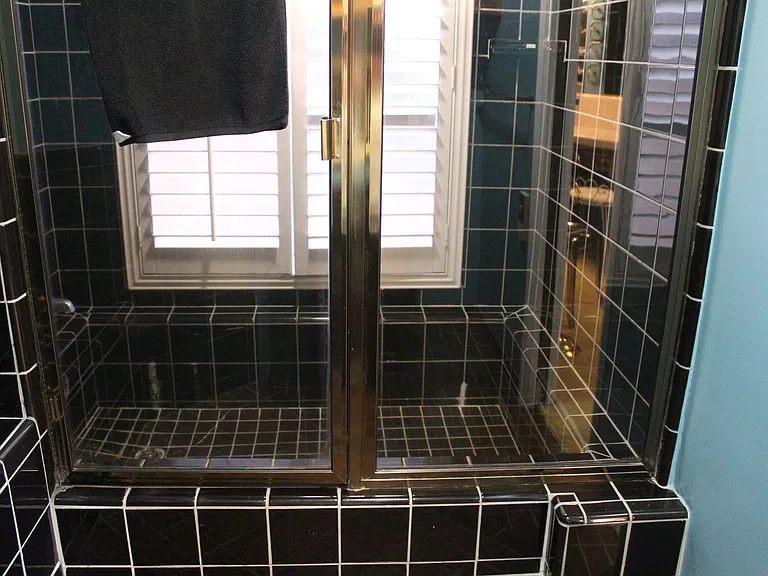 4301 Flintridge Dr — Photo 29