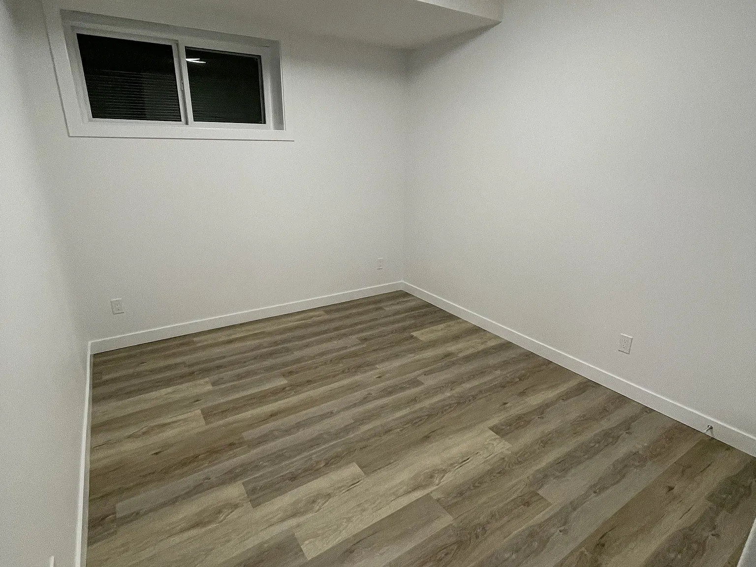 17068 47 Street, Down, Edmonton, Alberta, Canada, T5Y 6M1 — Photo 3