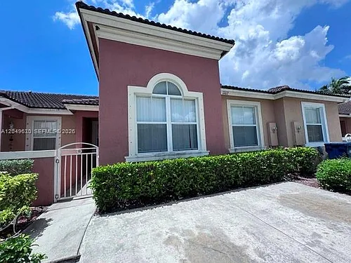 11102 SW 236th Ter Photo 1