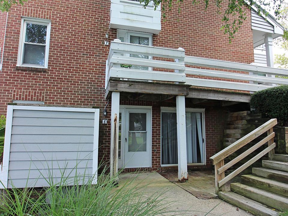 1st image of 3150 Covewood Ct APT E