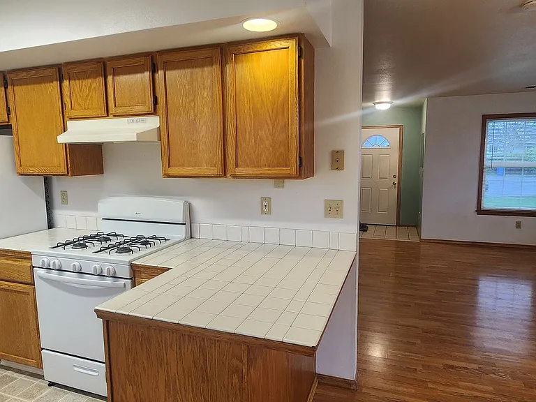 2330 Adkins Ct — Photo 6