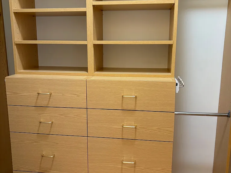 Built-In Closet Organizers