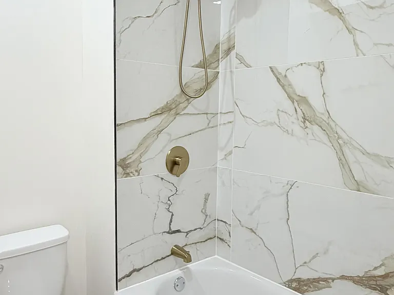 691 Ouellette Ave #4 — Photo 13