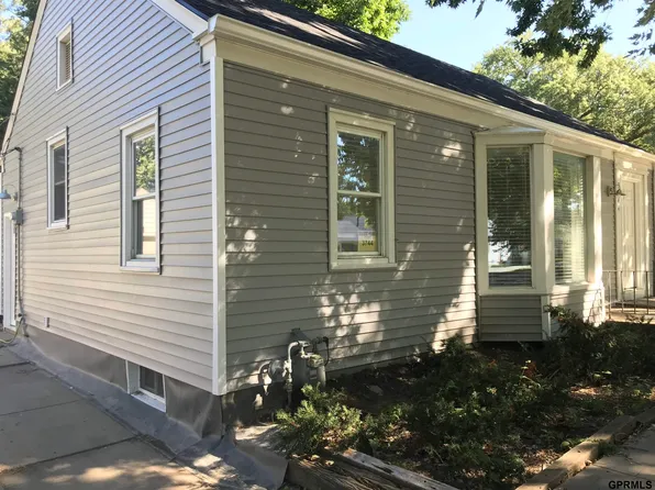 3744 A St, Lincoln, NE 68510