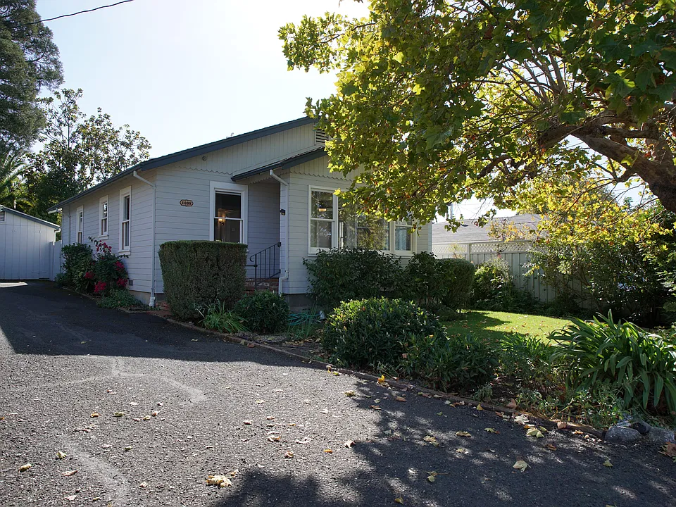 1008 McNear Ave