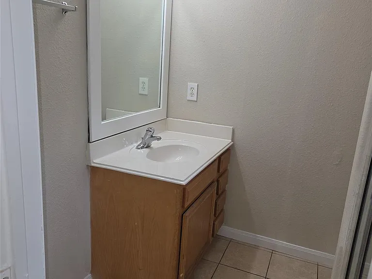 10015 Wiloak St #B — Photo 19