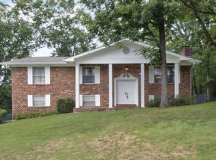 419 Shannon Dr, Hixson, TN 37343