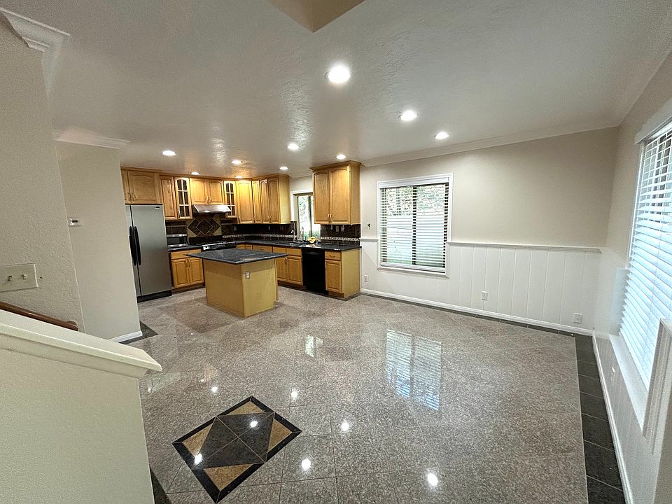 1st image of 354 N Via Colinas