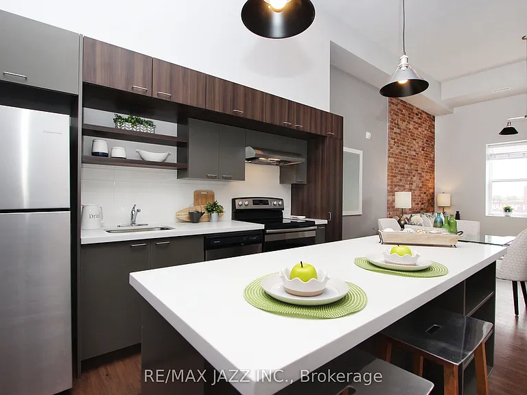 14 1/2 King St E #309 — Photo 4