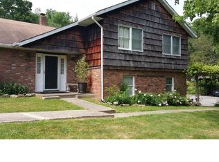 353 Pine Hill Rd, Chester, NY 10918