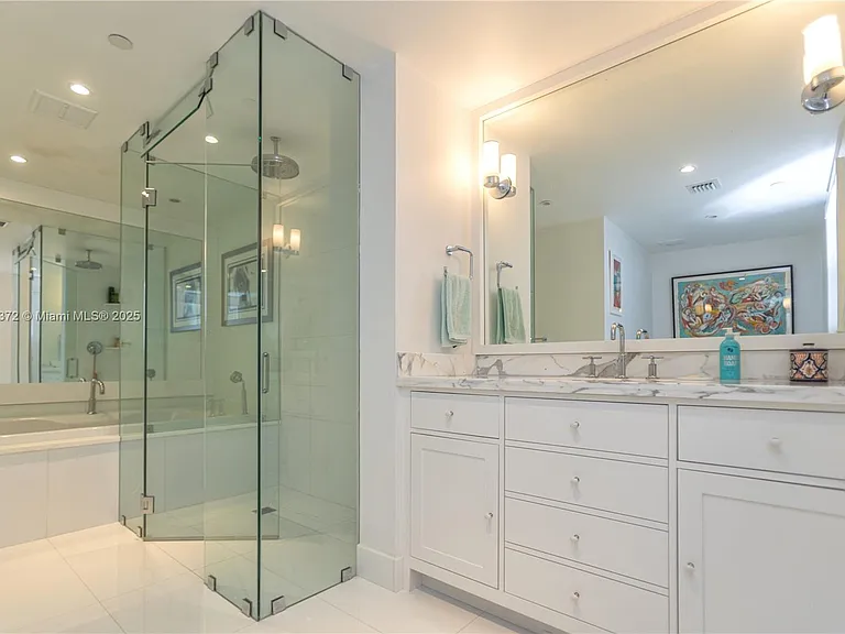 520 West Ave #1102 — Photo 19