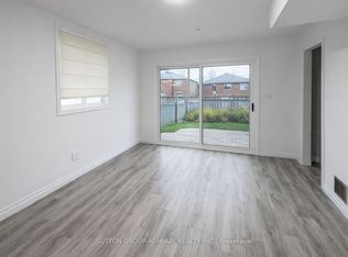 12 Revelstoke Ct, Barrie, ON L4N8X7