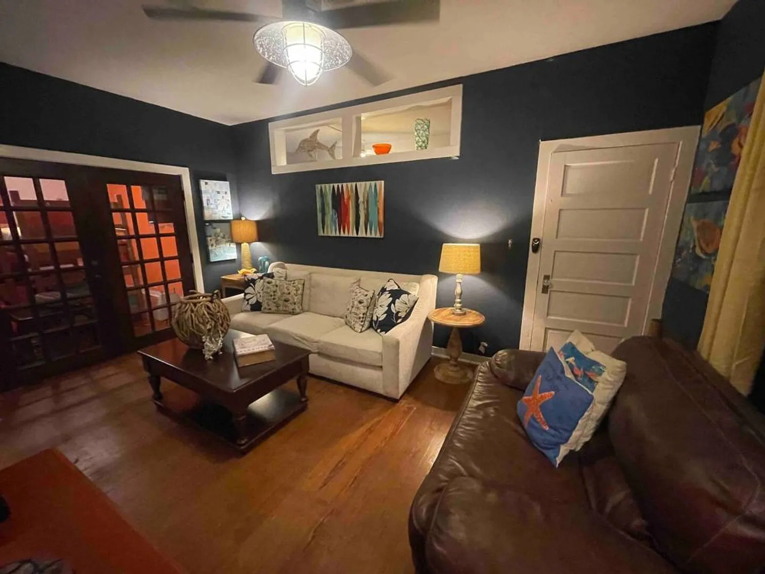 3 bed, 1.0 bath, 753 sqft, $6,678 — Photo 4