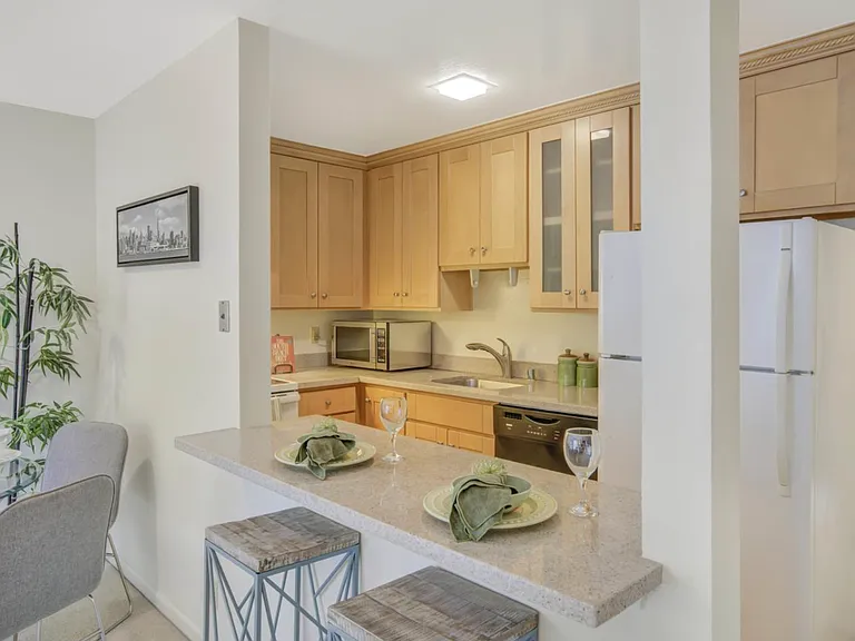 650 Alamo Ct #6 — Photo 5