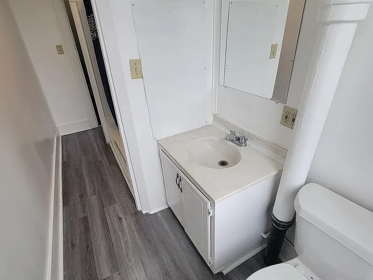 3003 Shadeland Ave — Photo 13