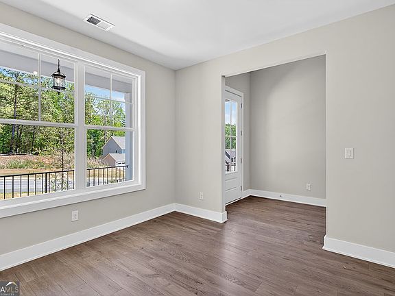 4th image of 2528 Parkside Way Lot 3