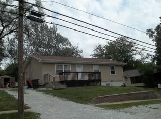 20 S 17th St, Hamilton, IL 62341