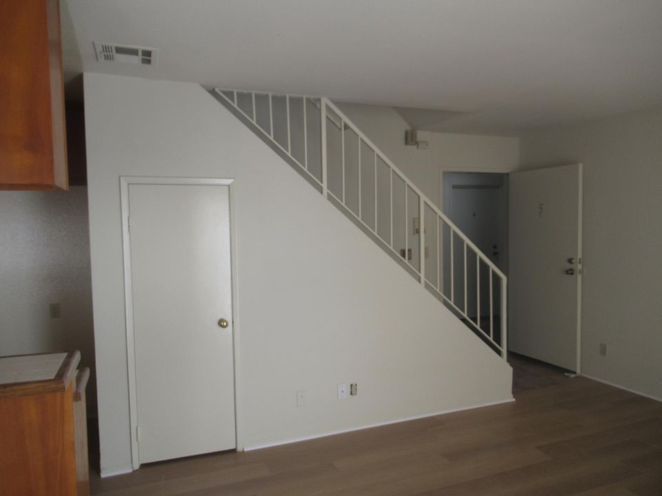 12630 Mitchell Ave Los Angeles, CA, 90066 Apartments for Rent Zillow