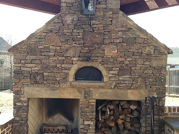 Pizza oven fireplace 