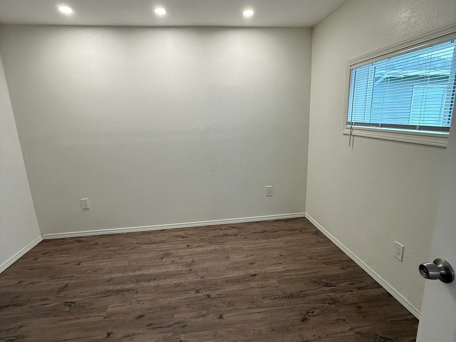 2 bed, 800 sqft, $1,445 — Photo 4