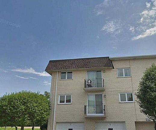 3rd image of 15711 Brassie Ct APT 2N