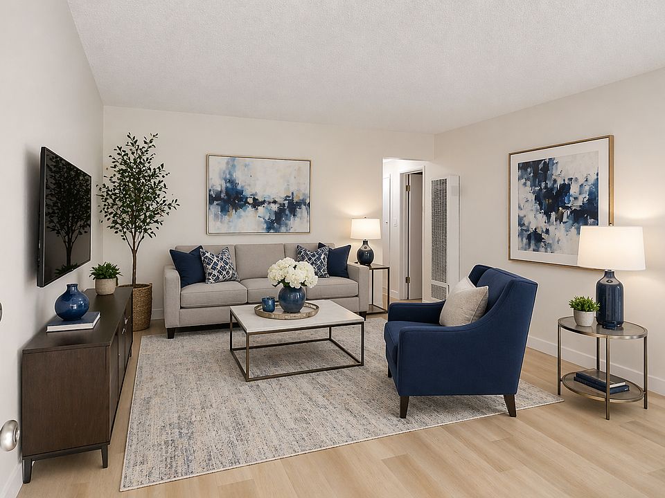 1st image of 465 Almond Ave #2