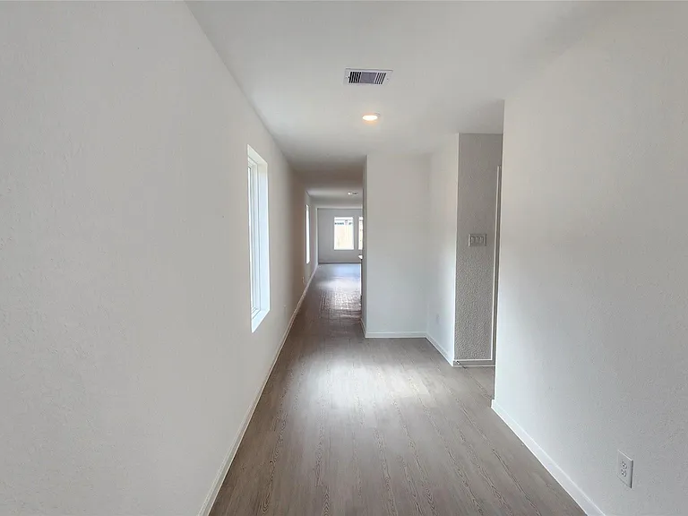 16723 Old Wagon Way — Photo 5