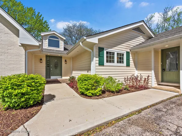 14 Bow Ln, Barrington Hills, IL 60010