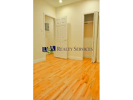 Rented by DSA Realty | media 76