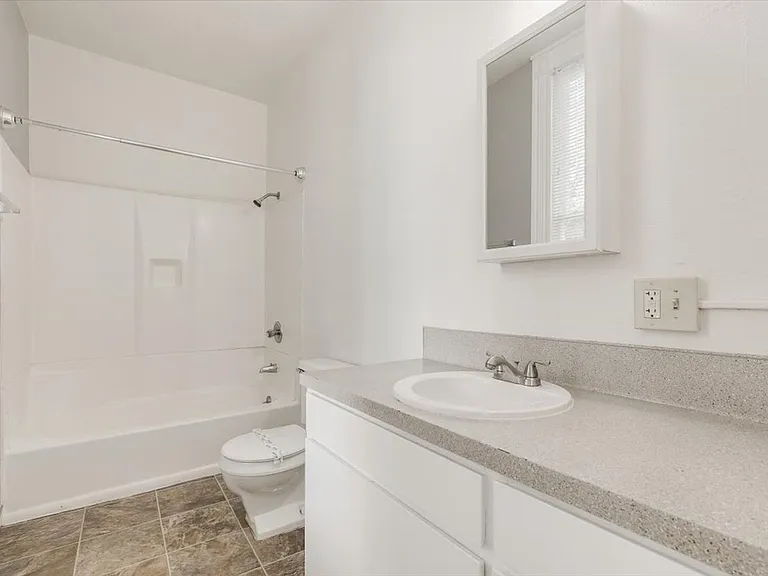 1511 SW Columbia St #A — Photo 16