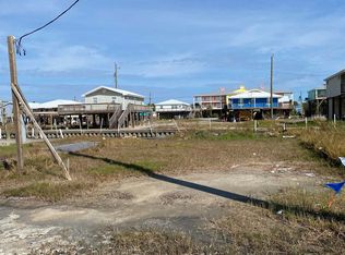 122 Verley Ln, Grand Isle, LA 70358