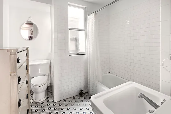 Rented by Compass | media 9