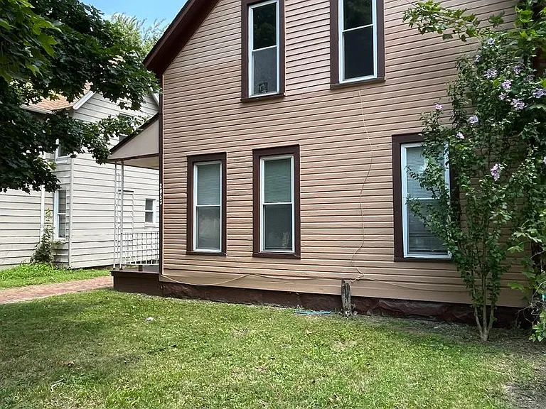 2053 W 95th St — Photo 13