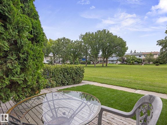 3rd image of 57 Garden Cres