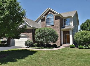 4710 Coyote Lakes Cir, Lake In The Hills, IL 60156