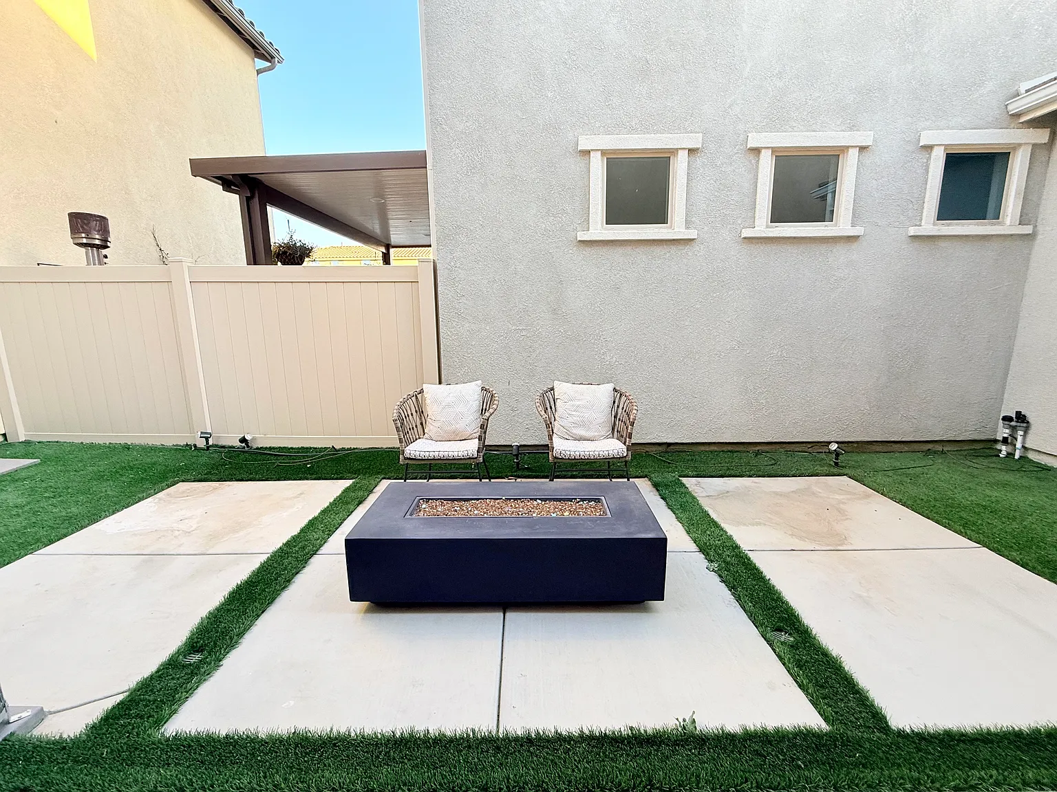 3 bed, 2.5 bath, 1469 sqft, $3,000 — Photo 2