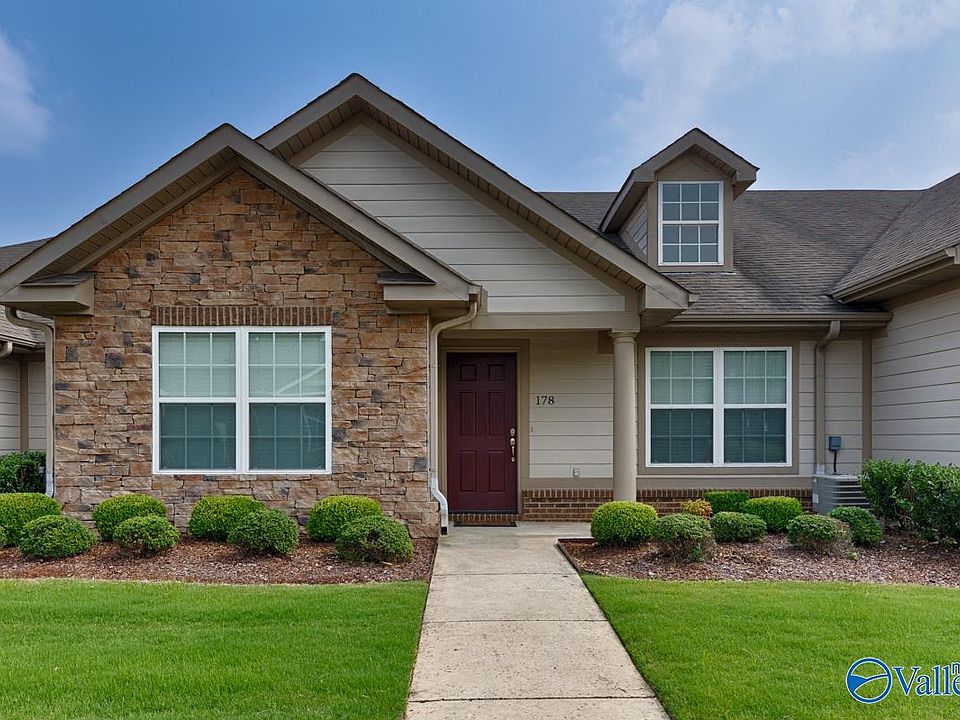 1st image of 178 Moore Farm Cir NW #178