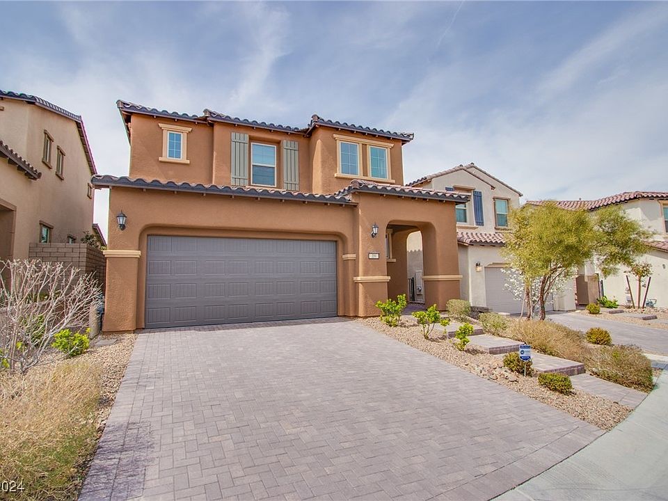 1st image of 19 Berneri Dr