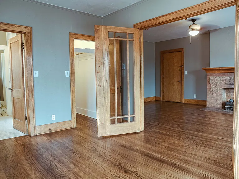 1318 N Robinson Ave — Photo 11