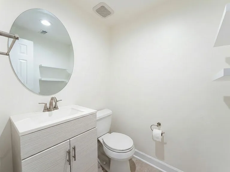 235 King St #1 — Photo 13